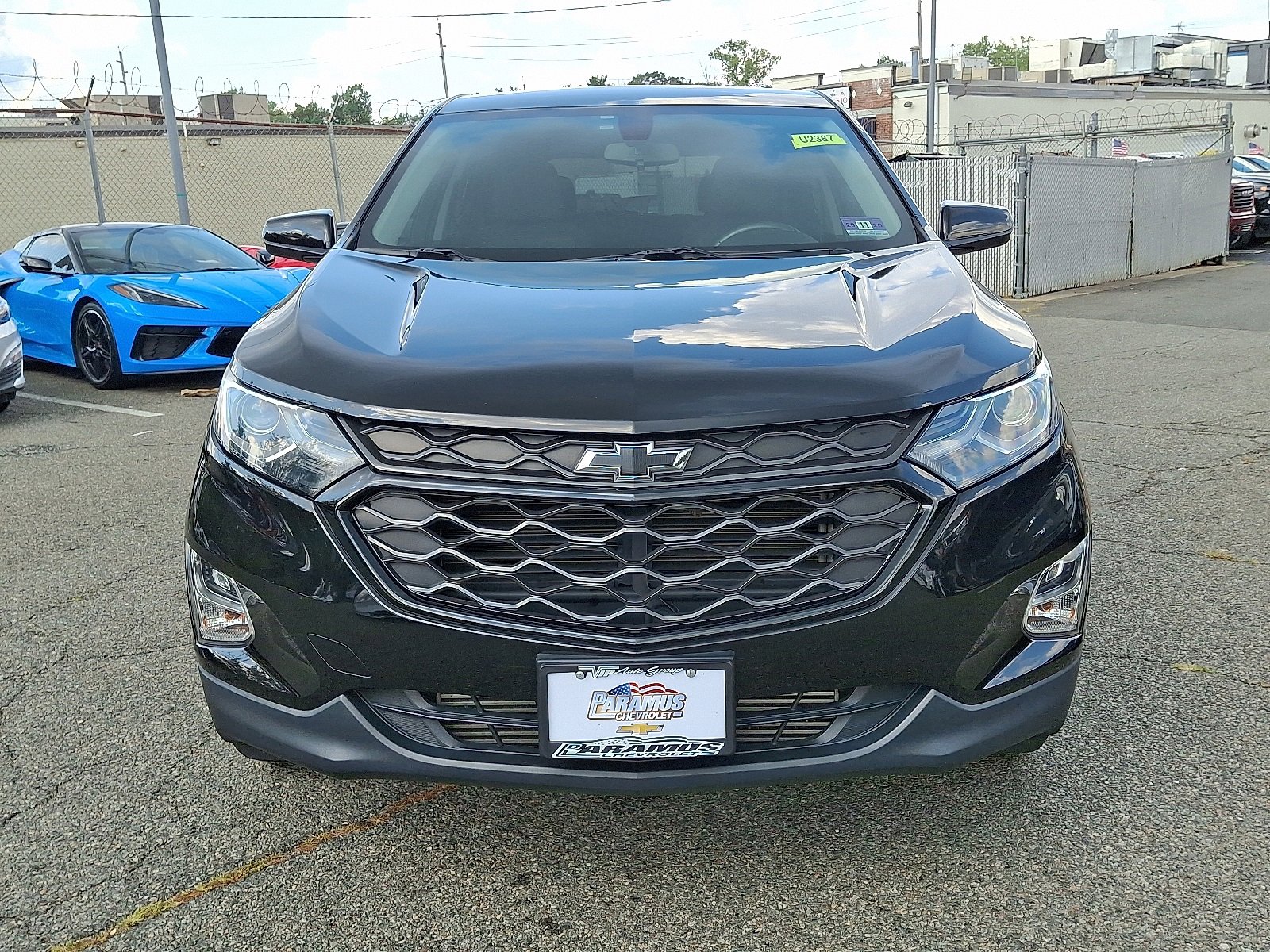 2019 Chevrolet Equinox LT photo 2