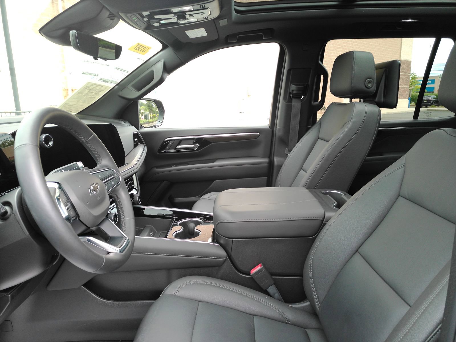 2026 Chevrolet Tahoe Z71 - Photo 12