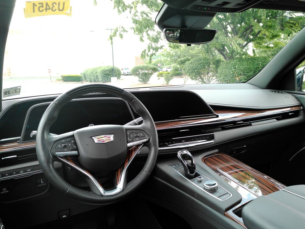 Used 2024 CADILLAC Escalade Premium Luxury SUV