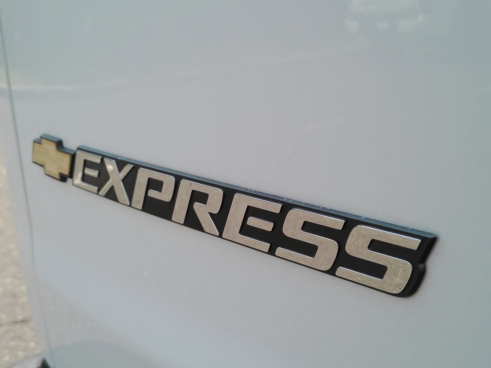 2025 Chevrolet Express Cargo Work Van - Photo 32