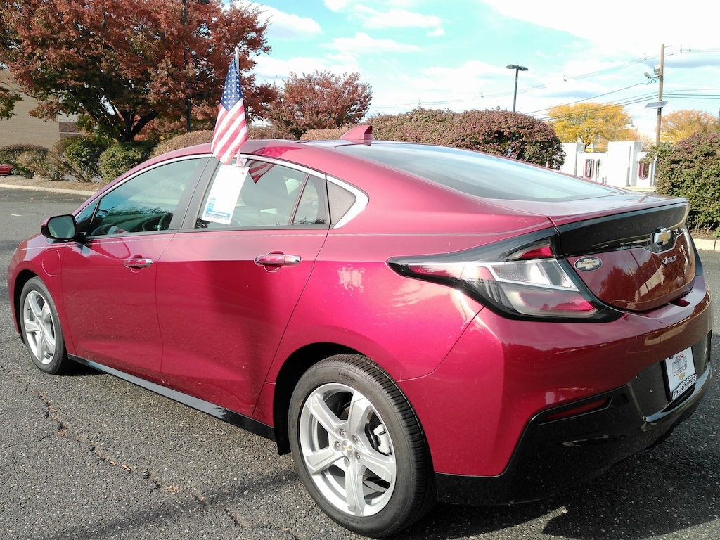 Used 2018 Chevrolet Volt LT Car