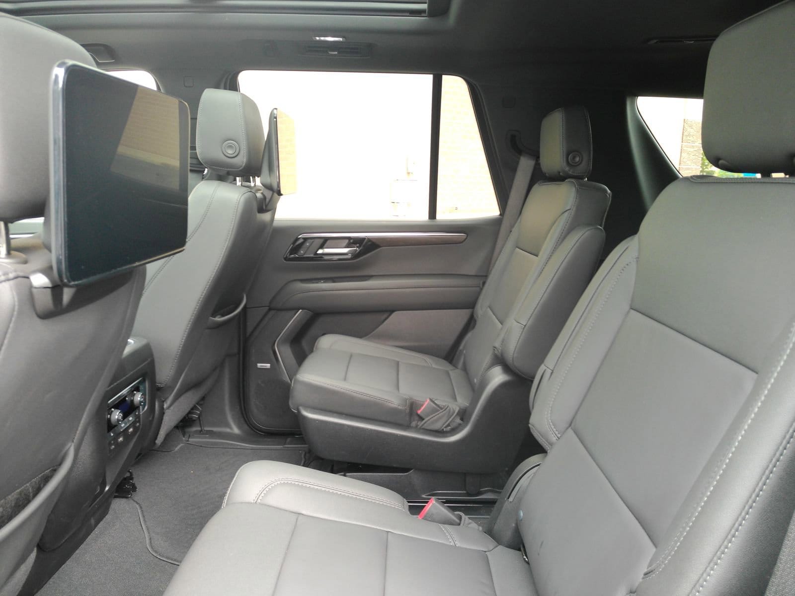 2026 Chevrolet Tahoe Z71 - Photo 14