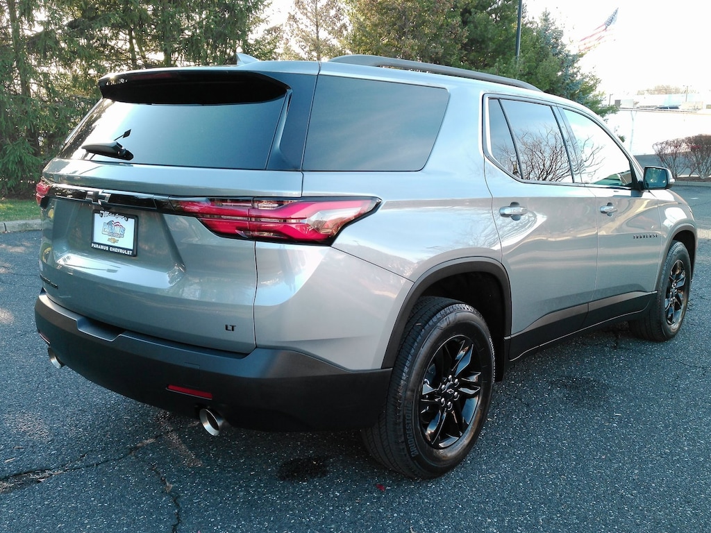 Used 2023 Chevrolet Traverse LT Leather SUV