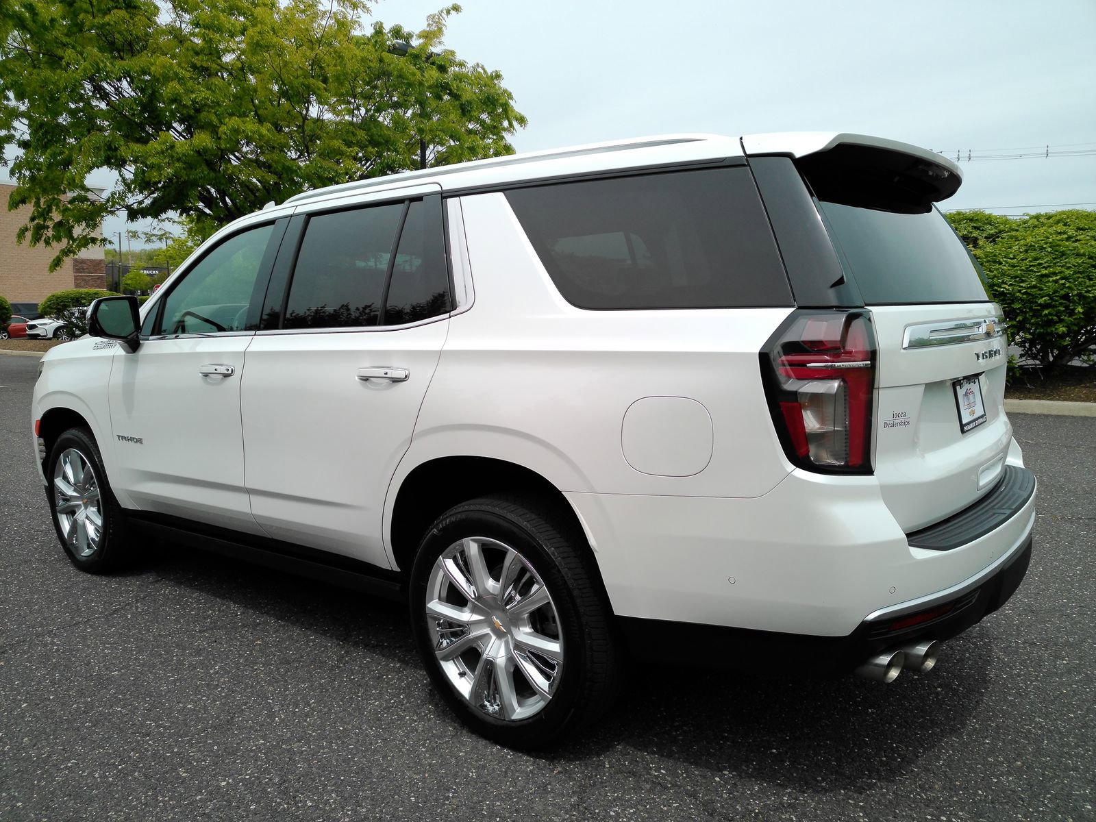 View vehicle photo 5