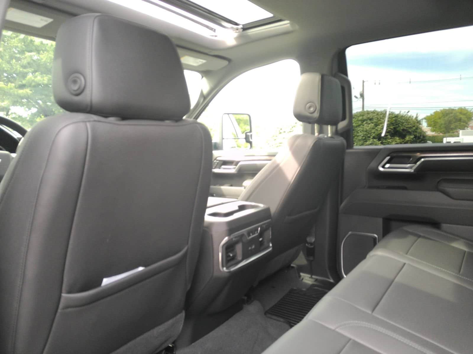 2025 Chevrolet Silverado 2500HD LTZ - Photo 13