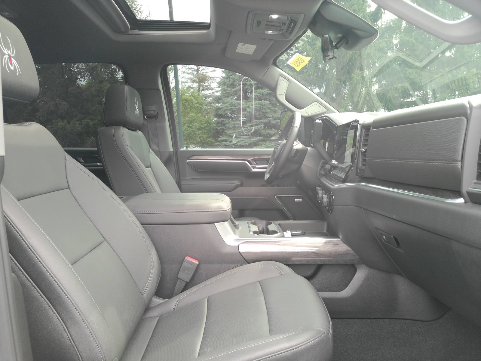 2025 Chevrolet Silverado 2500HD LTZ - Photo 16