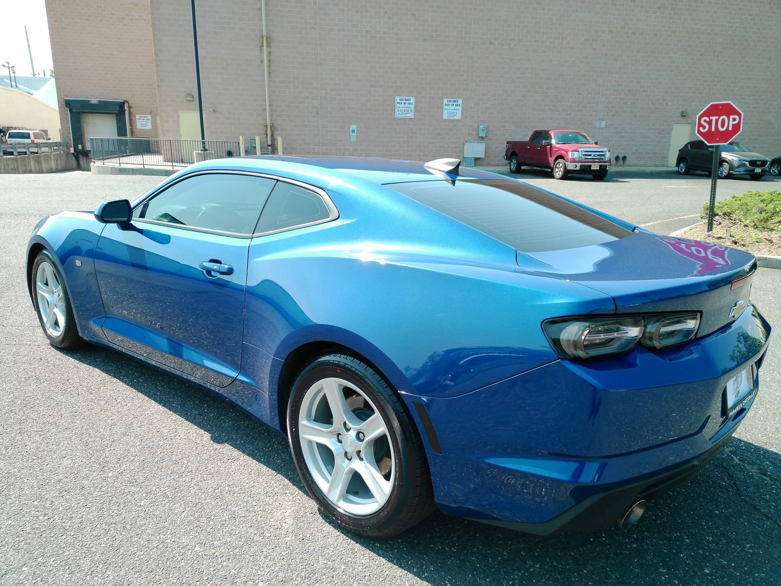 View vehicle photo 5