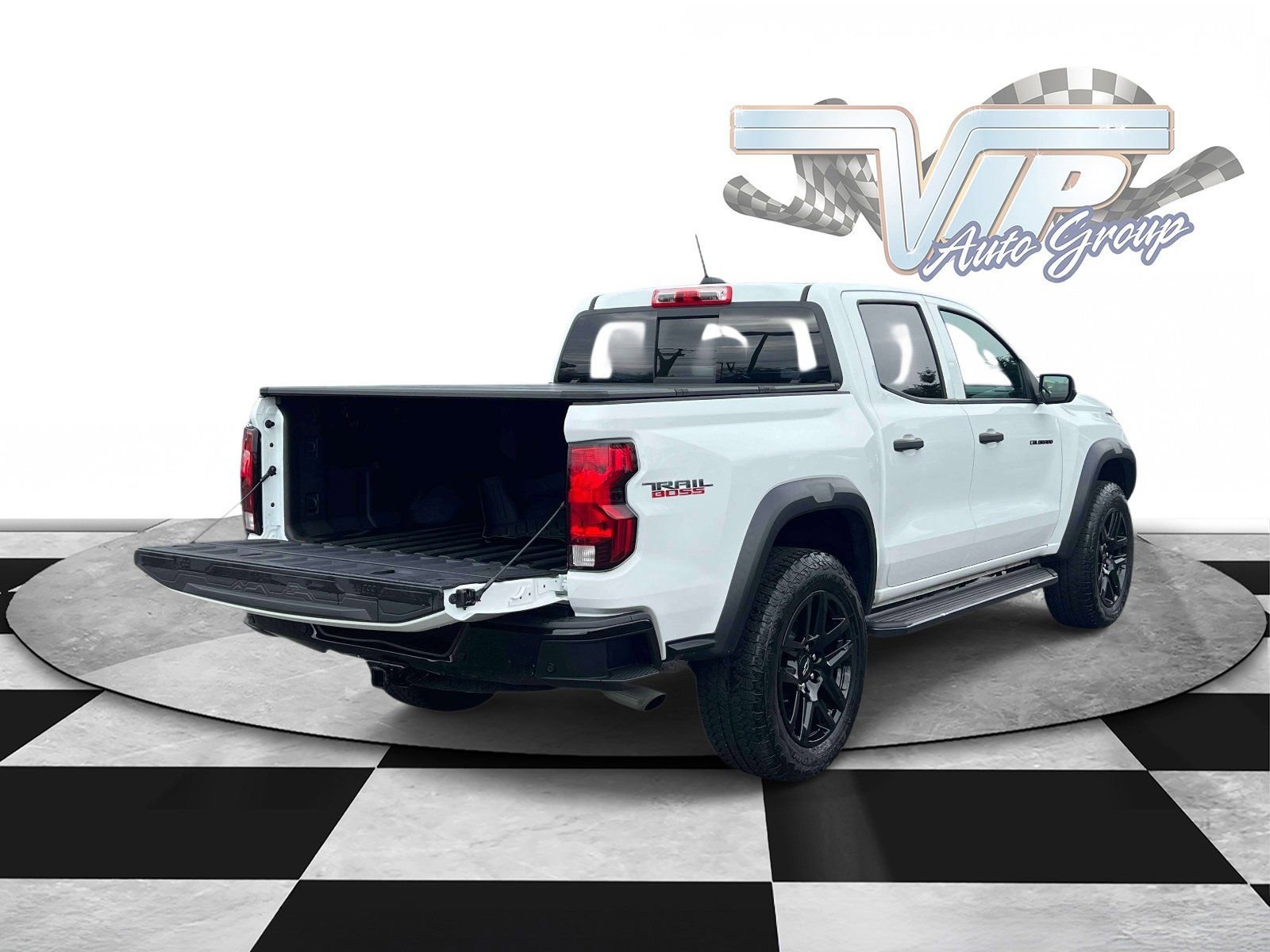 View vehicle photo 6