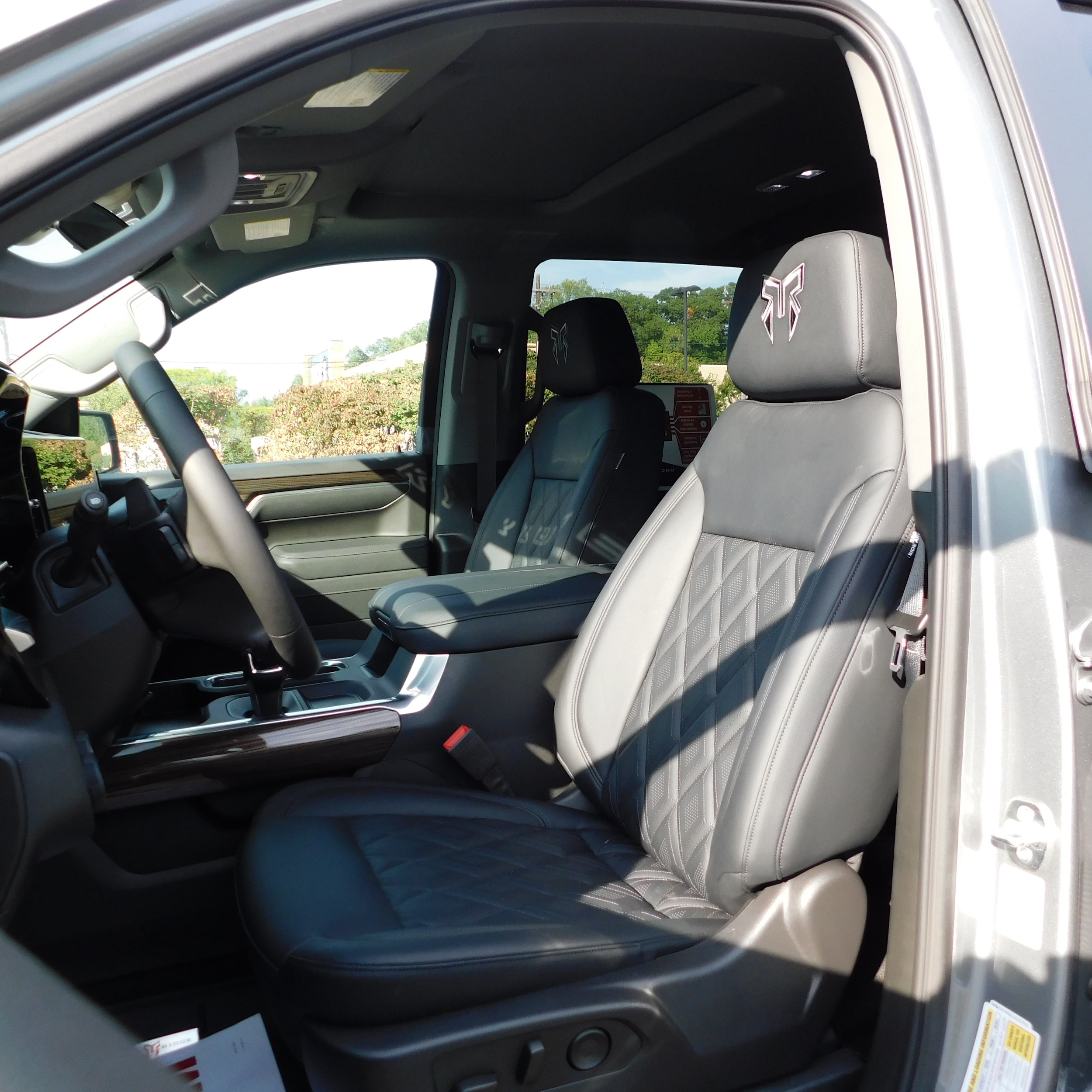 2025 Chevrolet Silverado 1500 RST - Photo 16