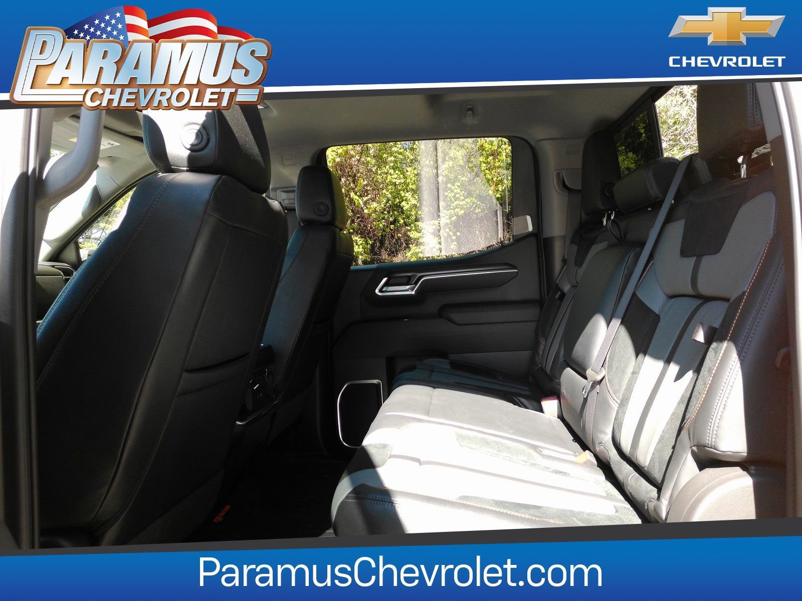 2025 Chevrolet Silverado 1500 LTZ - Photo 10