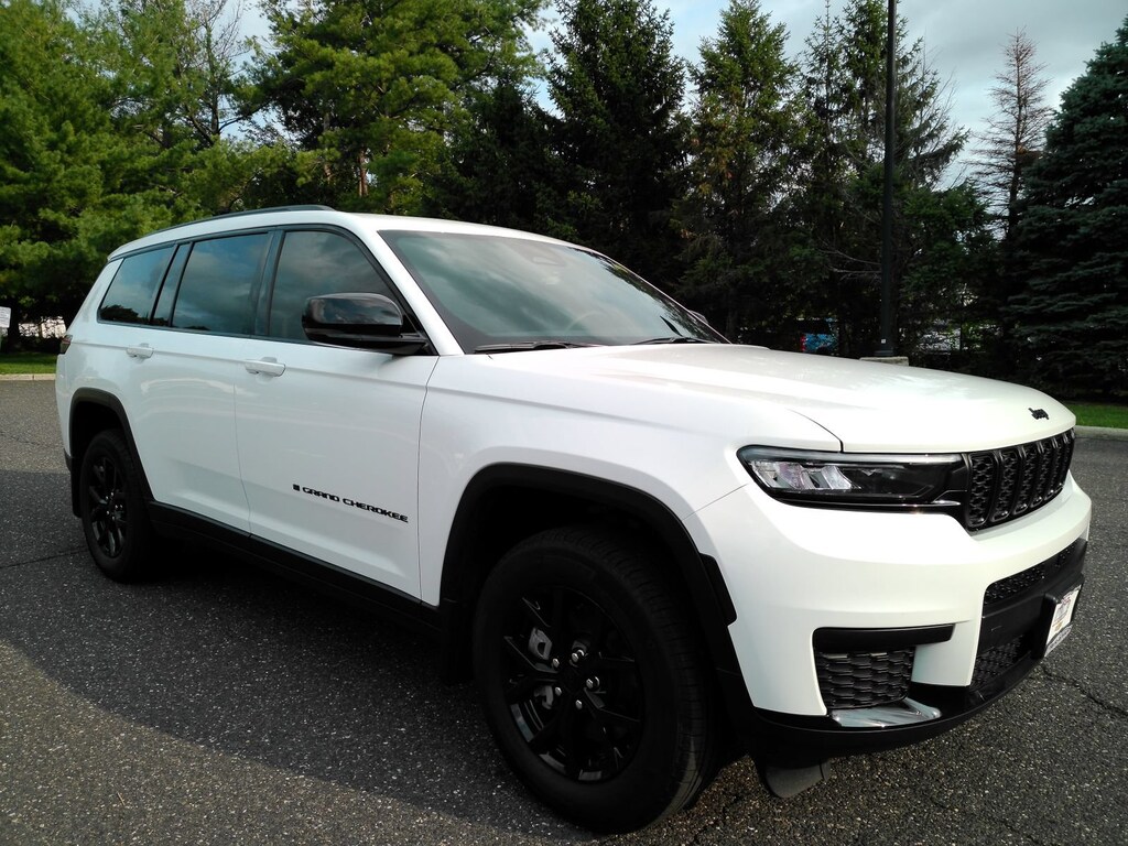 Used 2025 Jeep Grand Cherokee L Altitude X 4x4 SUV