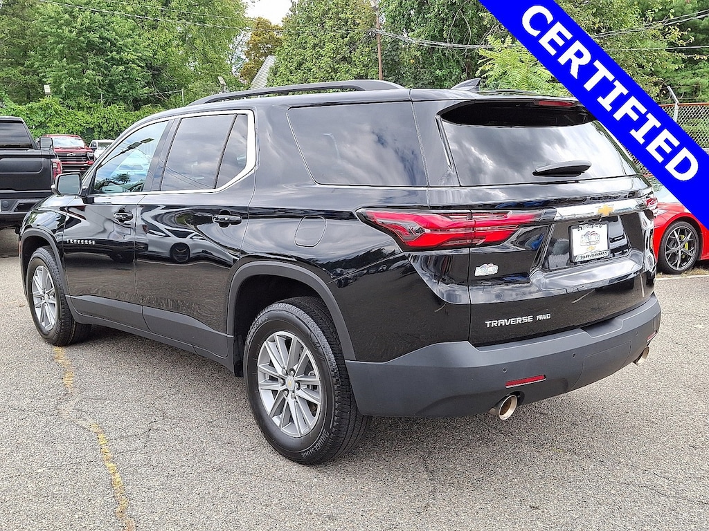 Certified 2022 Chevrolet Traverse LT Cloth SUV