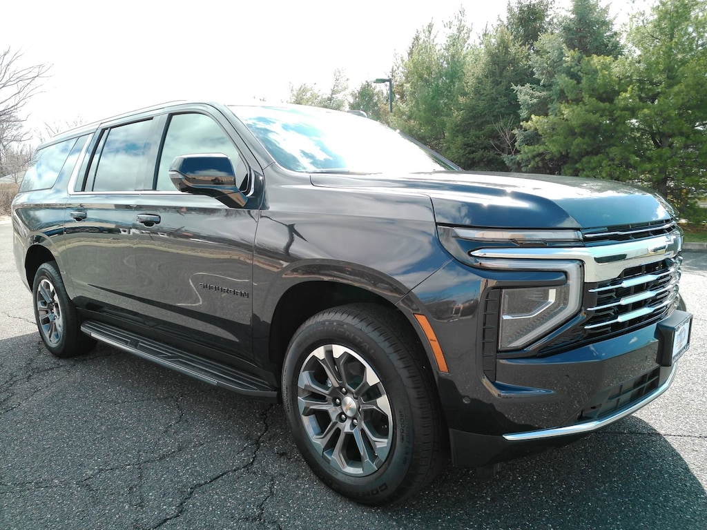 Used 2026 Chevrolet Suburban LT SUV