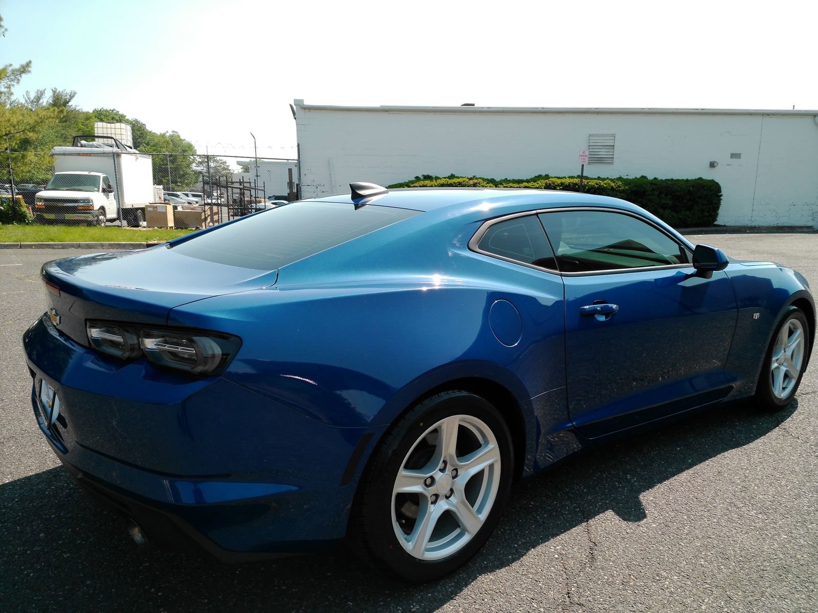View vehicle photo 6