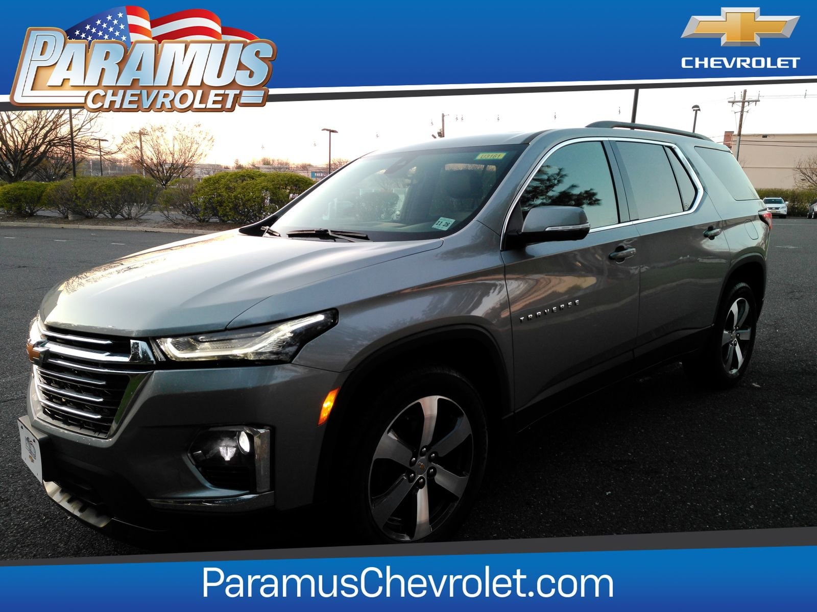 Sterling Gray Metallic 2023 Chevrolet Traverse LT Leather AWD SUV / Crossover Four-Wheel Drive 9-Speed Automatic