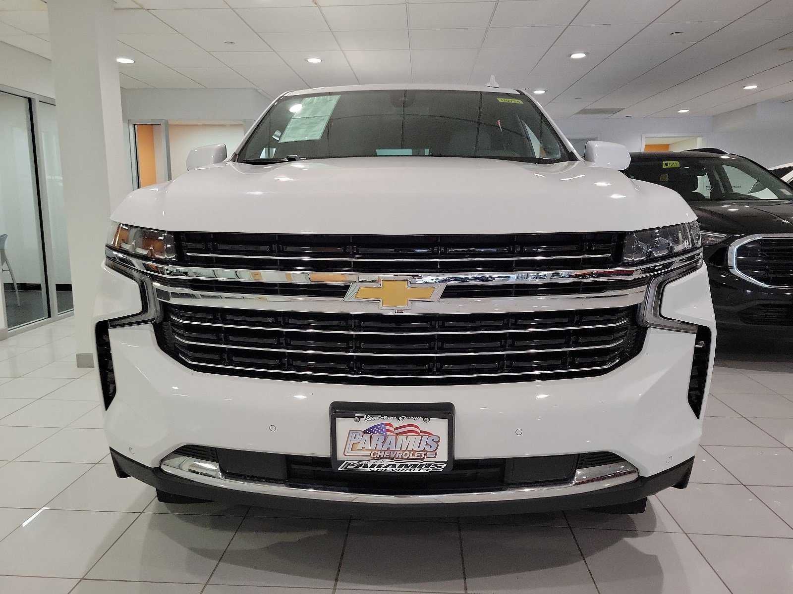 Used 2022 Chevrolet Tahoe LT with VIN 1GNSKNKD8NR215006 for sale in Paramus, NJ