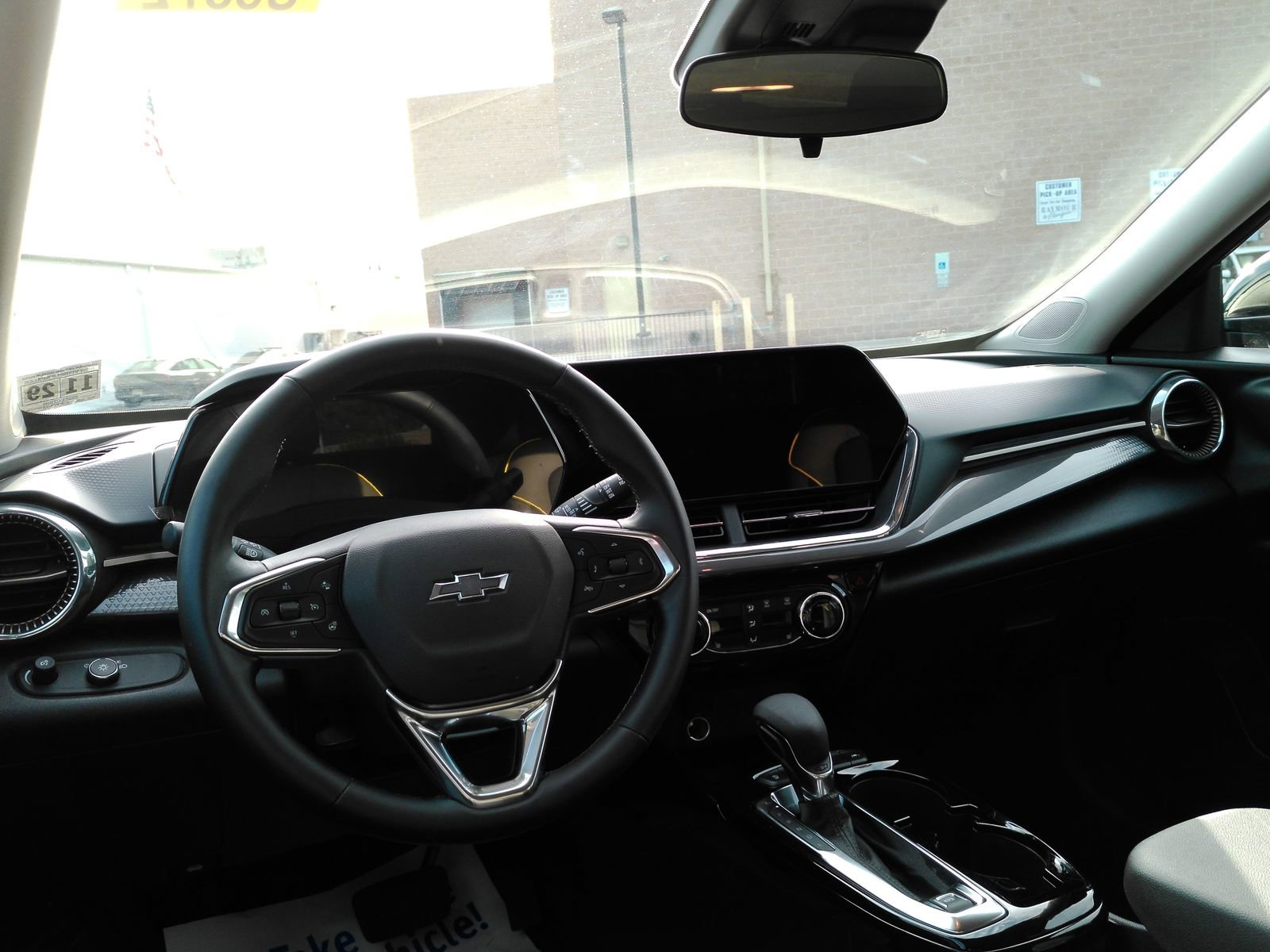 2025 Chevrolet Trax Activ - Photo 9