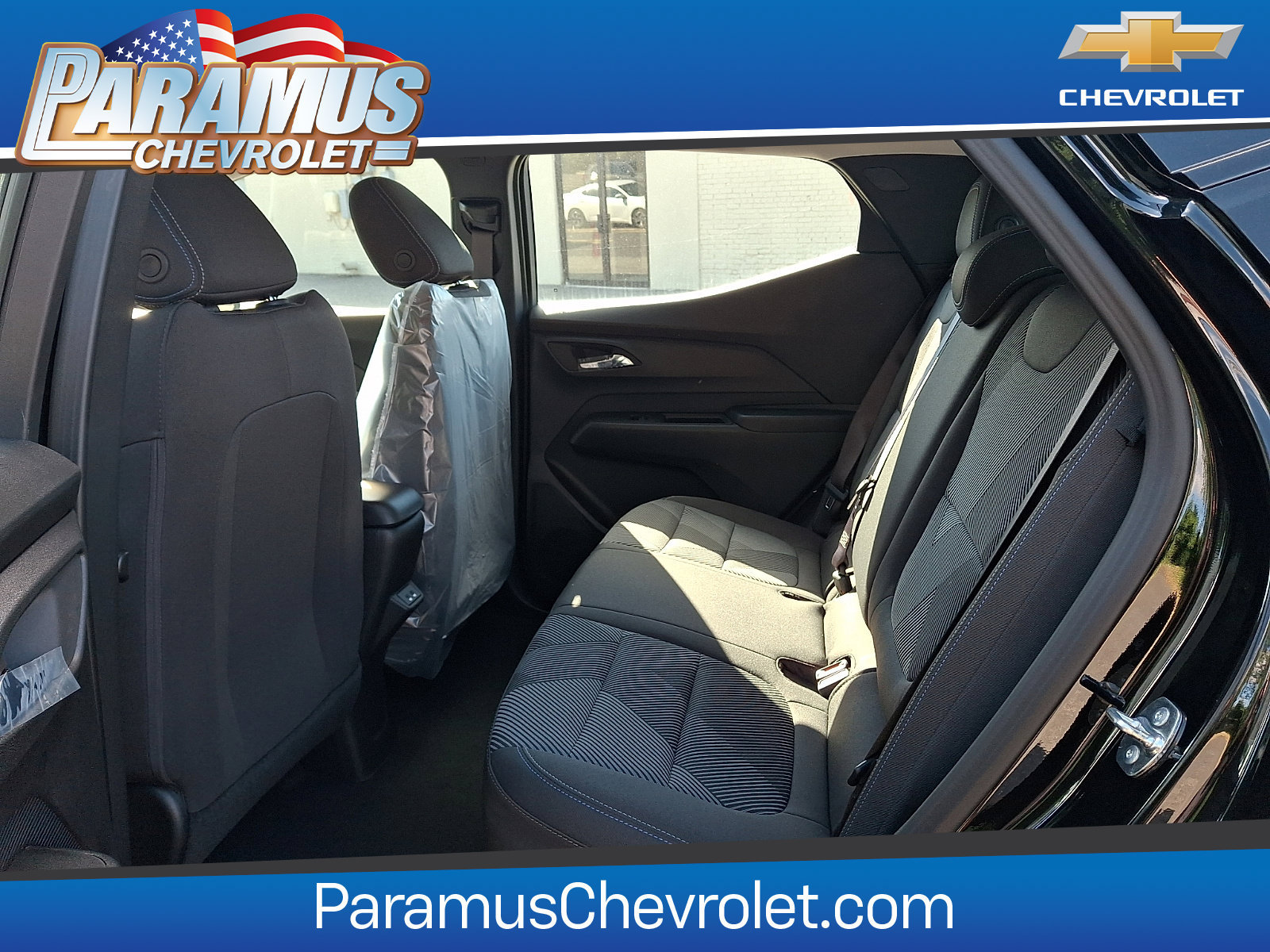 2027 Chevrolet Bolt LT - Photo 6