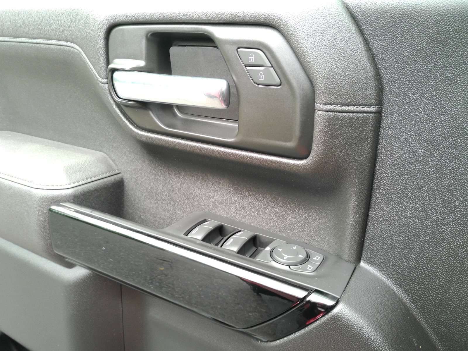 2022 Chevrolet Silverado 1500 Limited RST - Photo 21