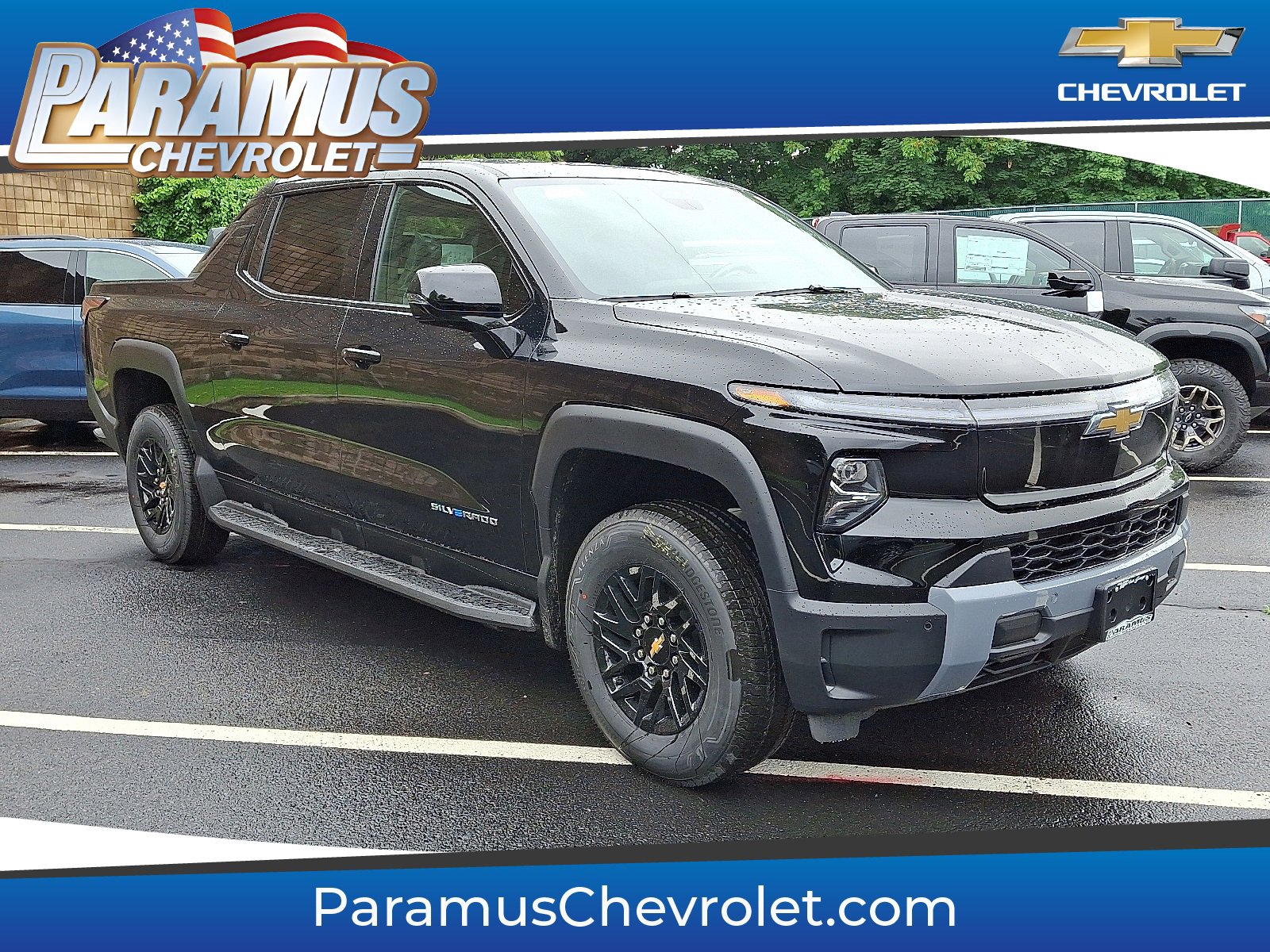 2025 Chevrolet Silverado EV LT's photo