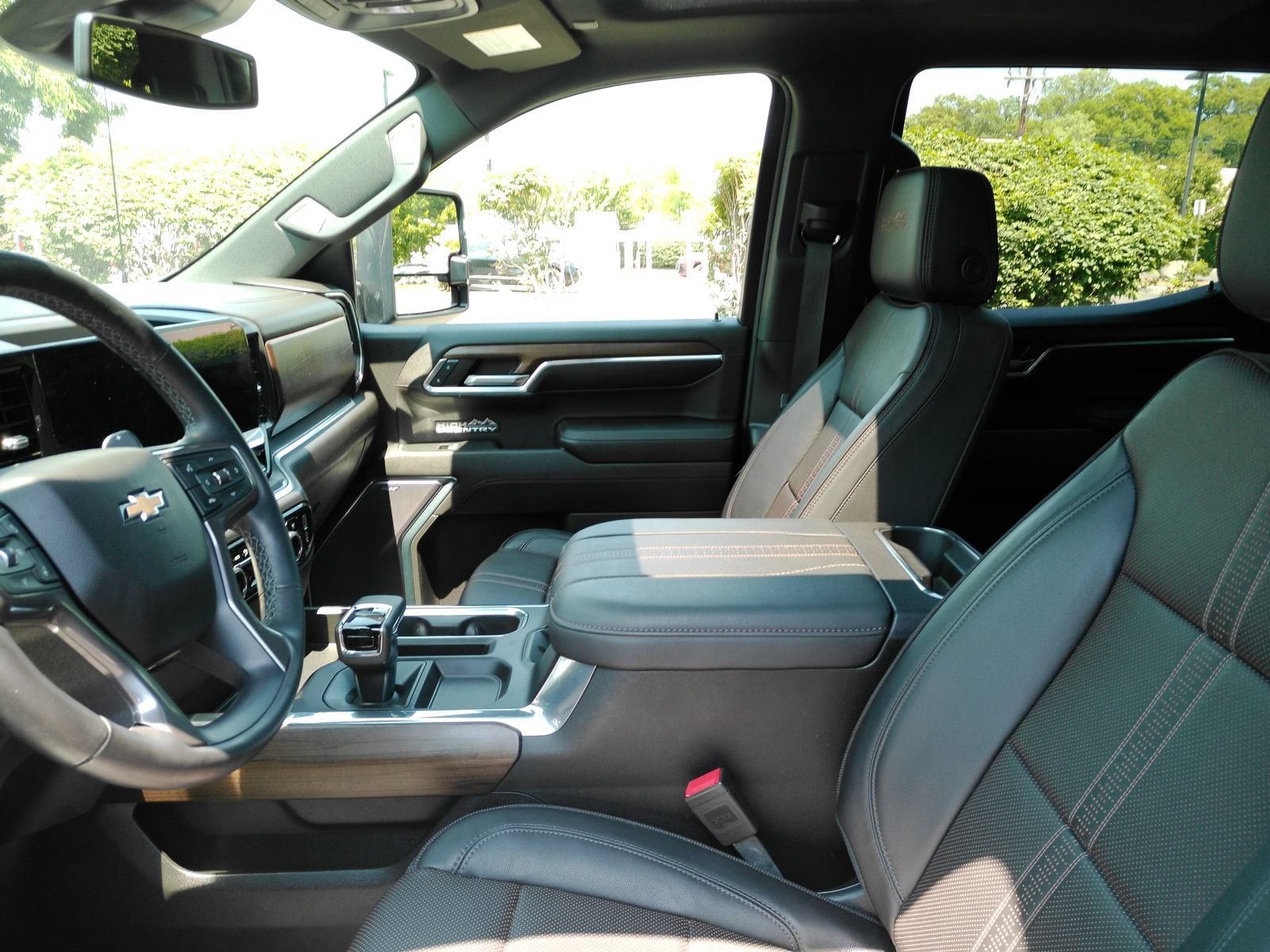 2024 Chevrolet Silverado 1500 High Country - Photo 10