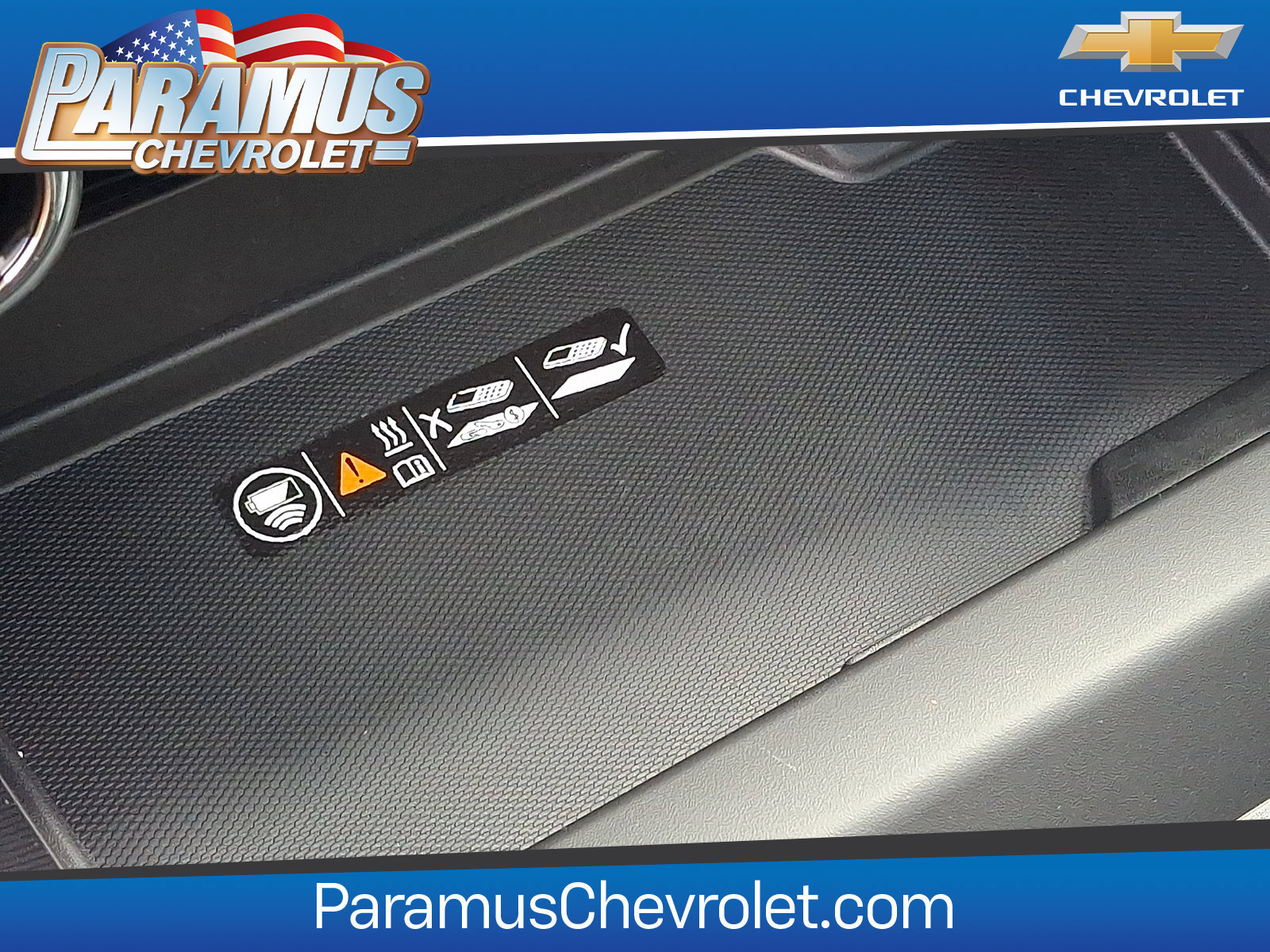 2026 Chevrolet Suburban RST - Photo 17