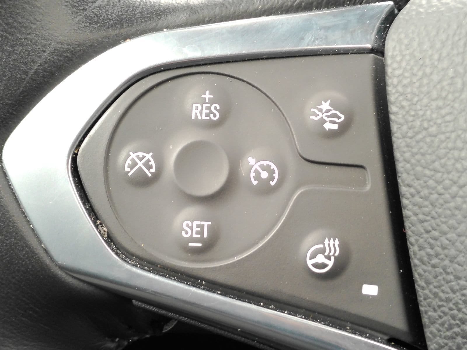2022 Chevrolet Traverse Premier - Photo 25