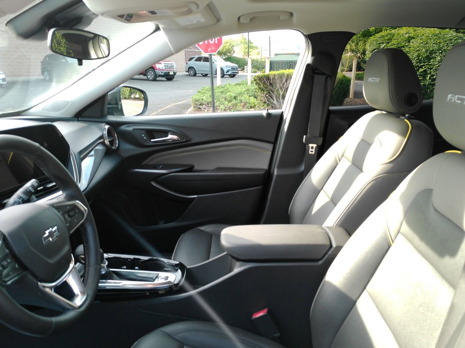 2025 Chevrolet Trax Activ - Photo 10
