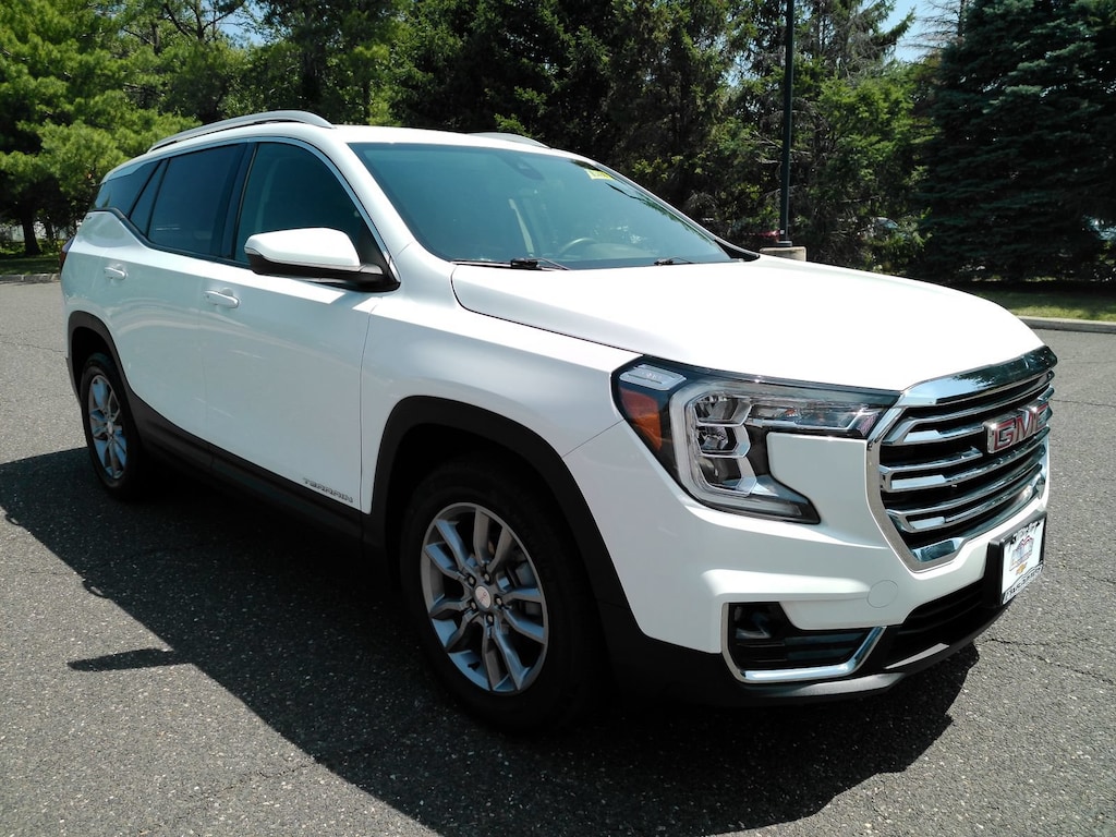 Used 2022 GMC Terrain SLT SUV