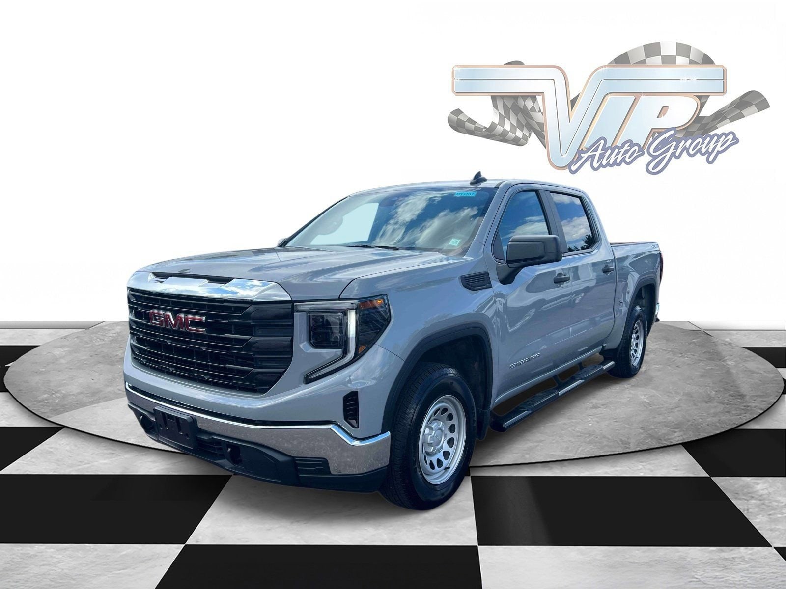 View vehicle photo 4