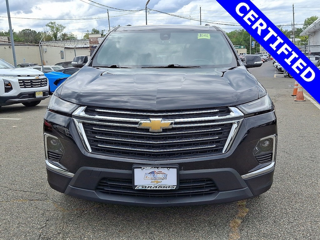 Certified 2022 Chevrolet Traverse LT Cloth SUV