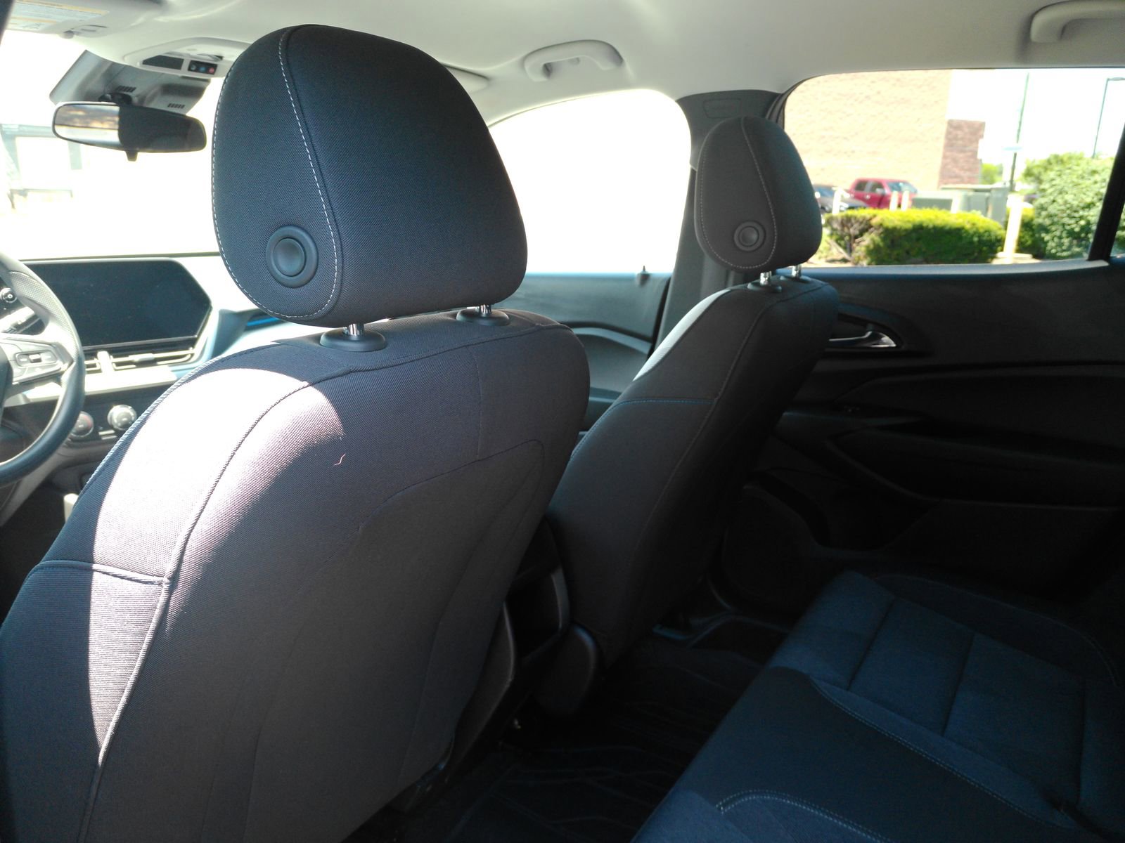 2024 Chevrolet Trax LS - Photo 18