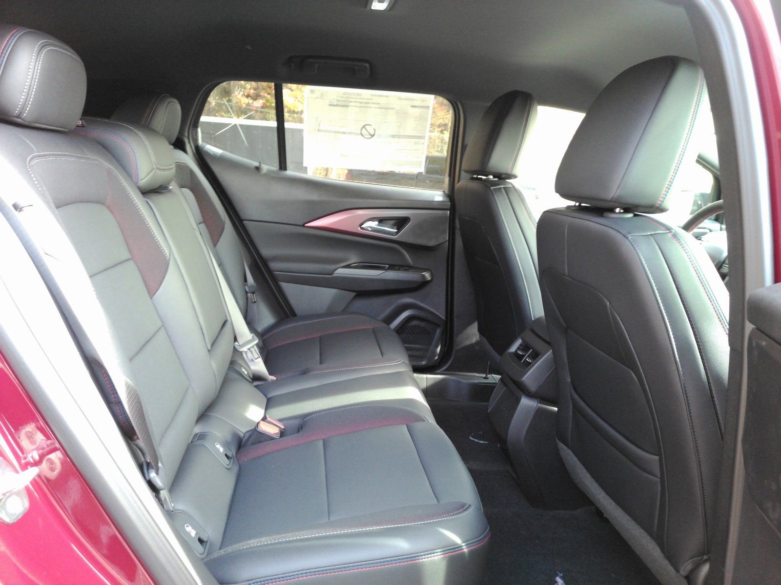 2026 Chevrolet Equinox EV RS - Photo 12
