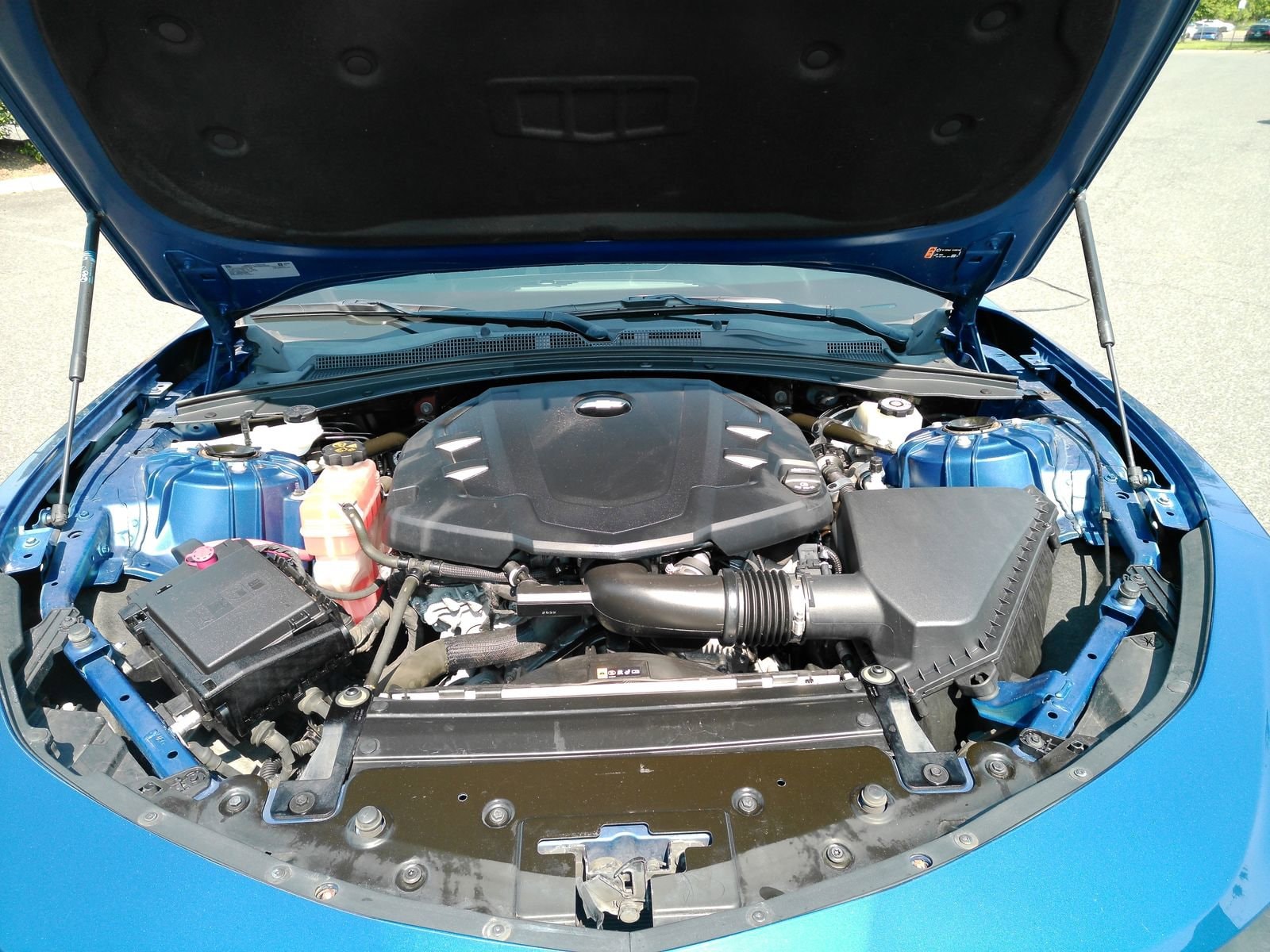 View vehicle photo 4