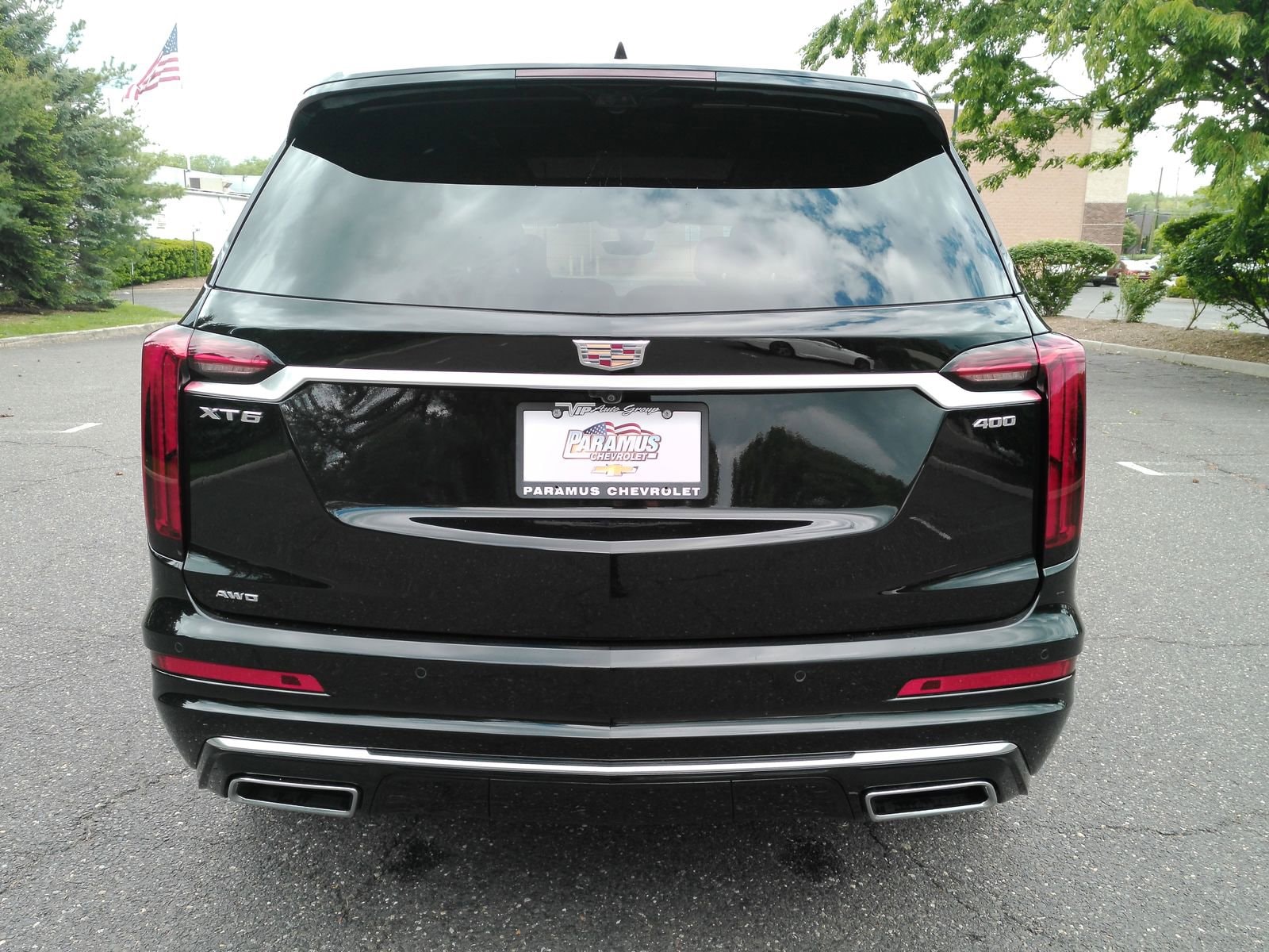 View vehicle photo 7