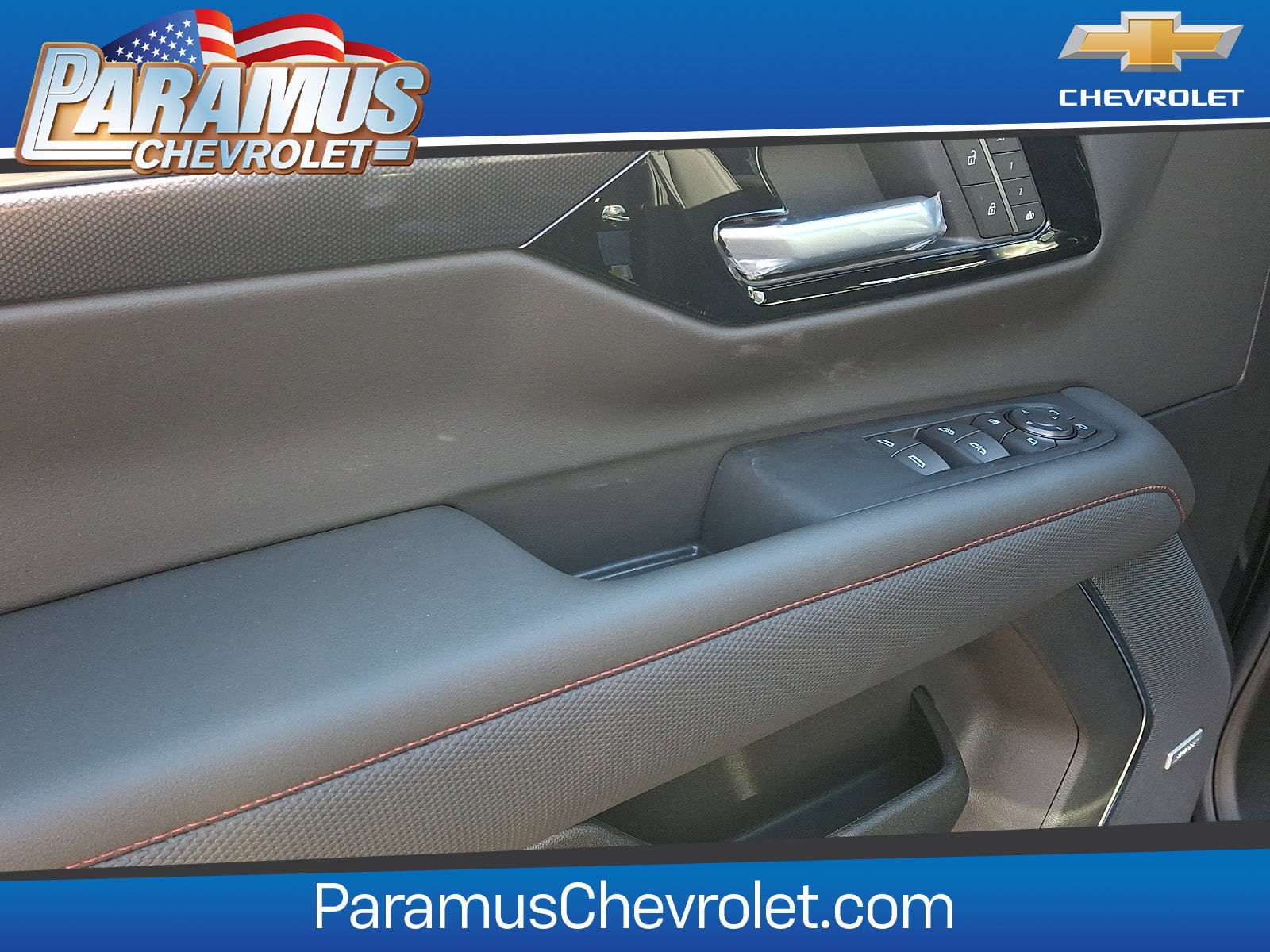 2026 Chevrolet Suburban RST - Photo 8
