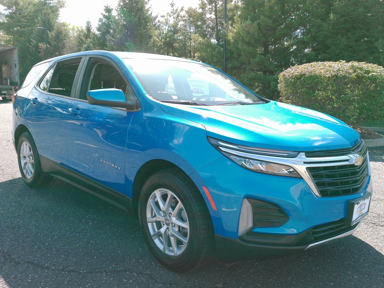 2024 Chevrolet Equinox LT photo 3