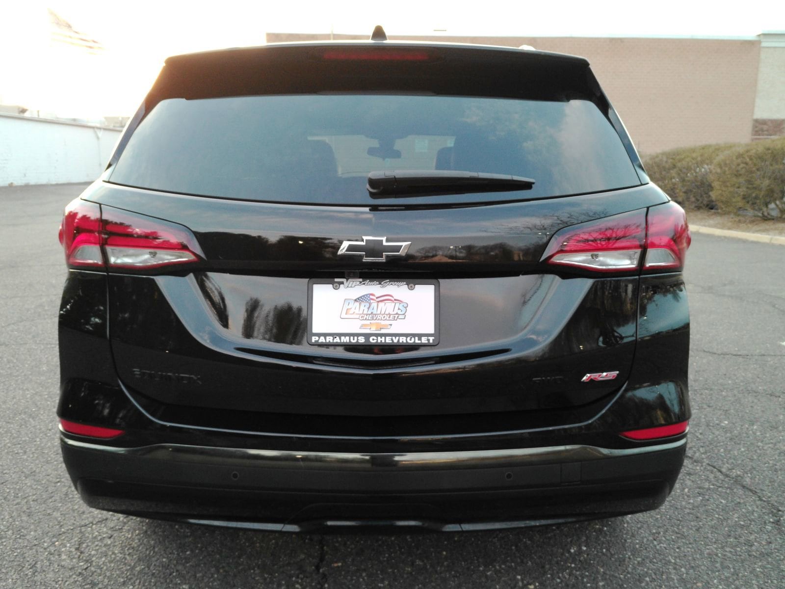 View vehicle photo 7