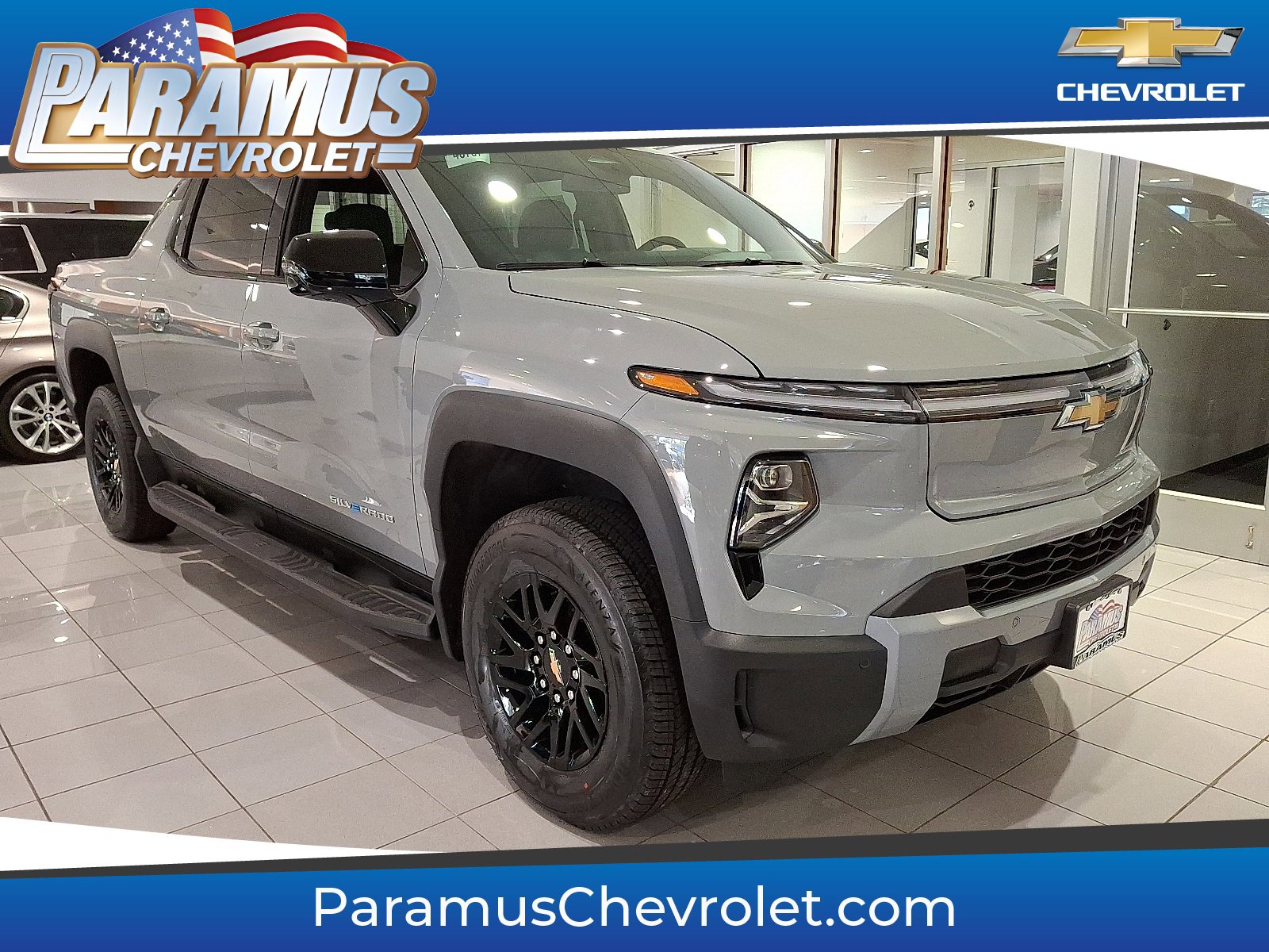 2025 Chevrolet Silverado EV LT's photo