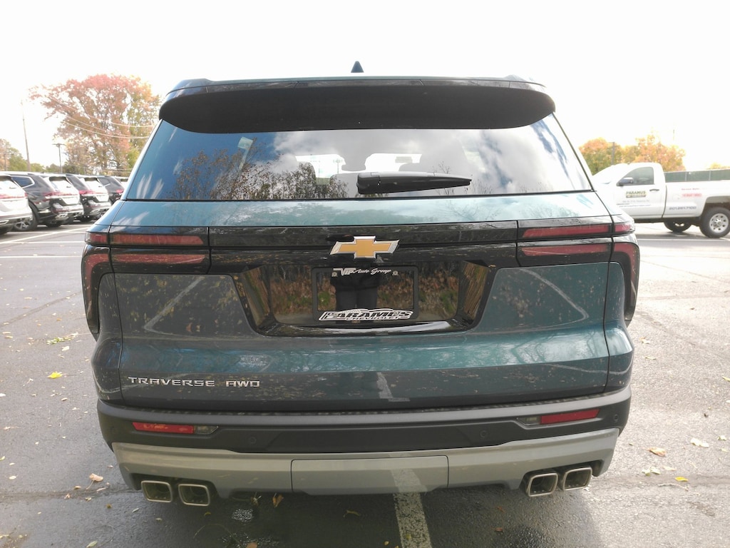 New 2026 Chevrolet Traverse LT SUV