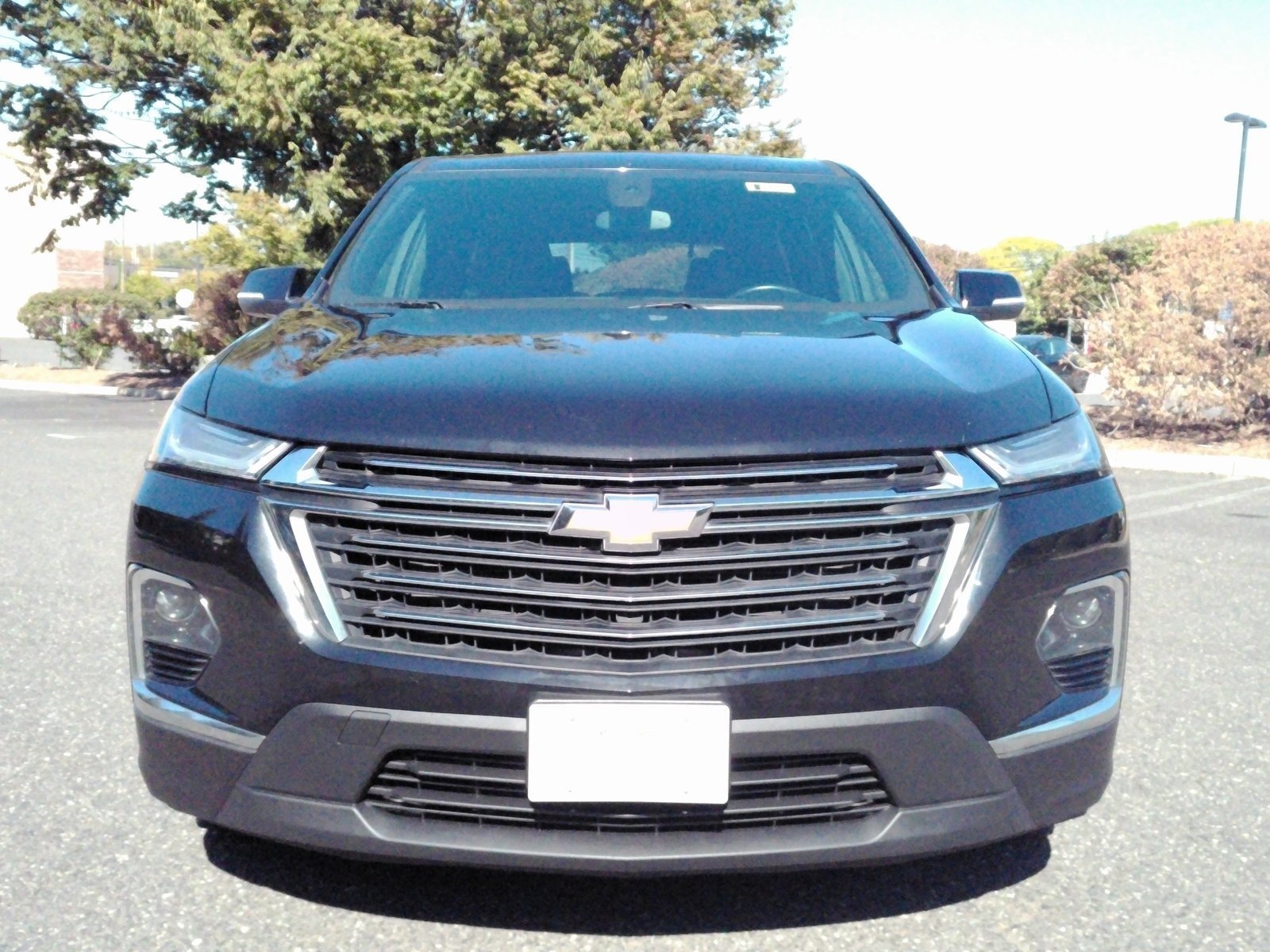 2023 Chevrolet Traverse Leather photo 2