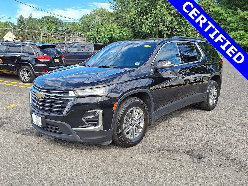Certified 2023 Chevrolet Traverse LT Cloth SUV