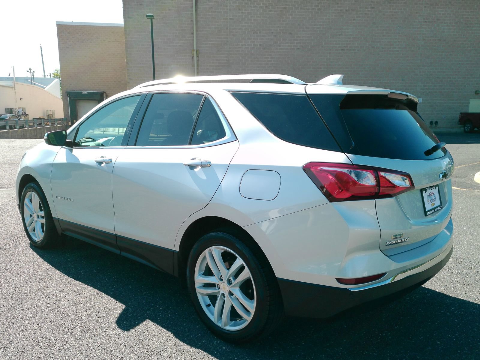 View vehicle photo 5