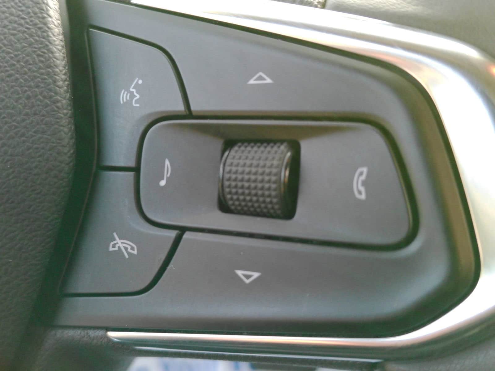 2025 Chevrolet Trax Activ - Photo 24