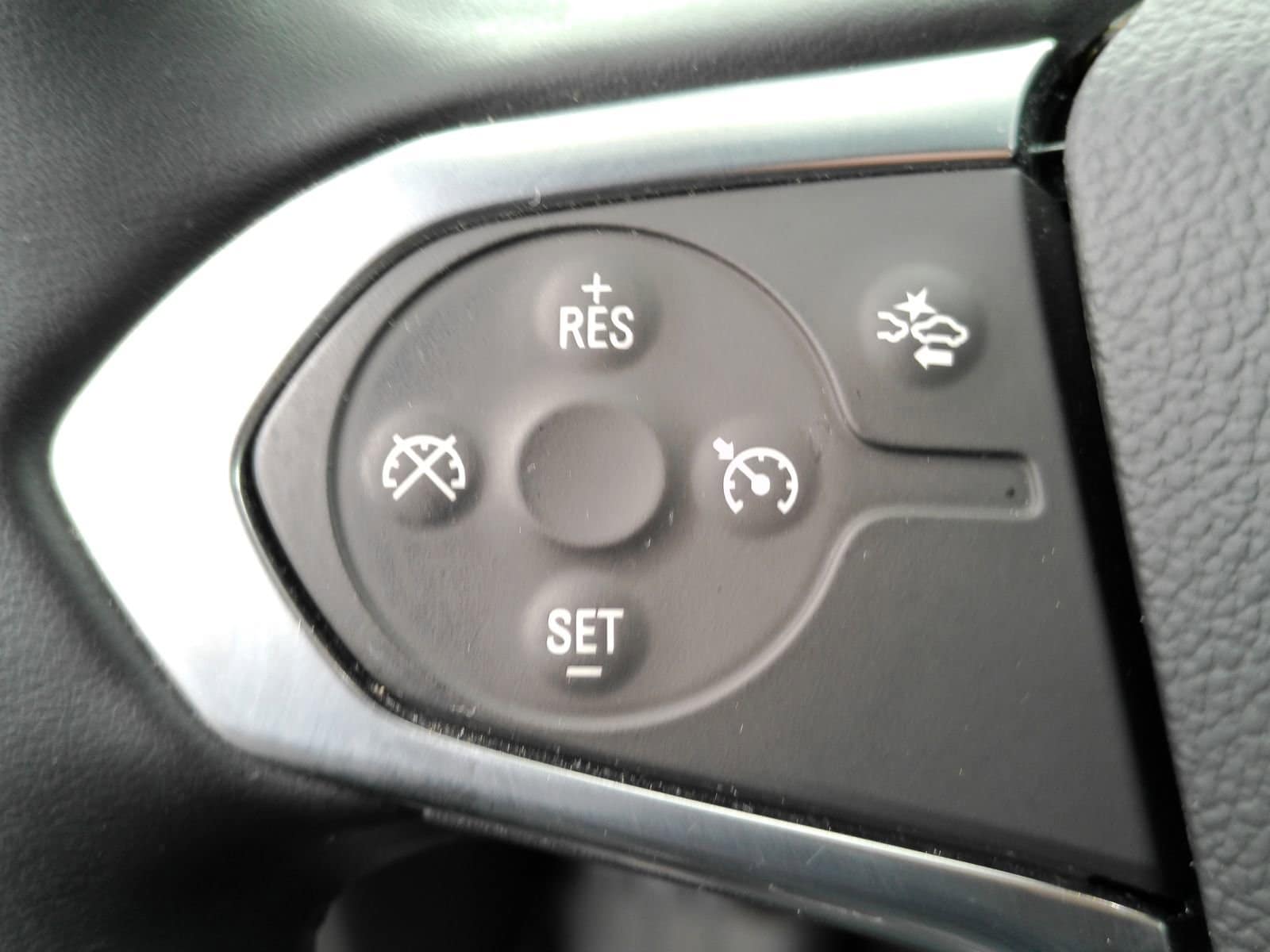 2023 Chevrolet Traverse 1LT - Photo 24