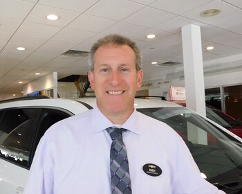Staff member Andrew S from ID_6a7dd2