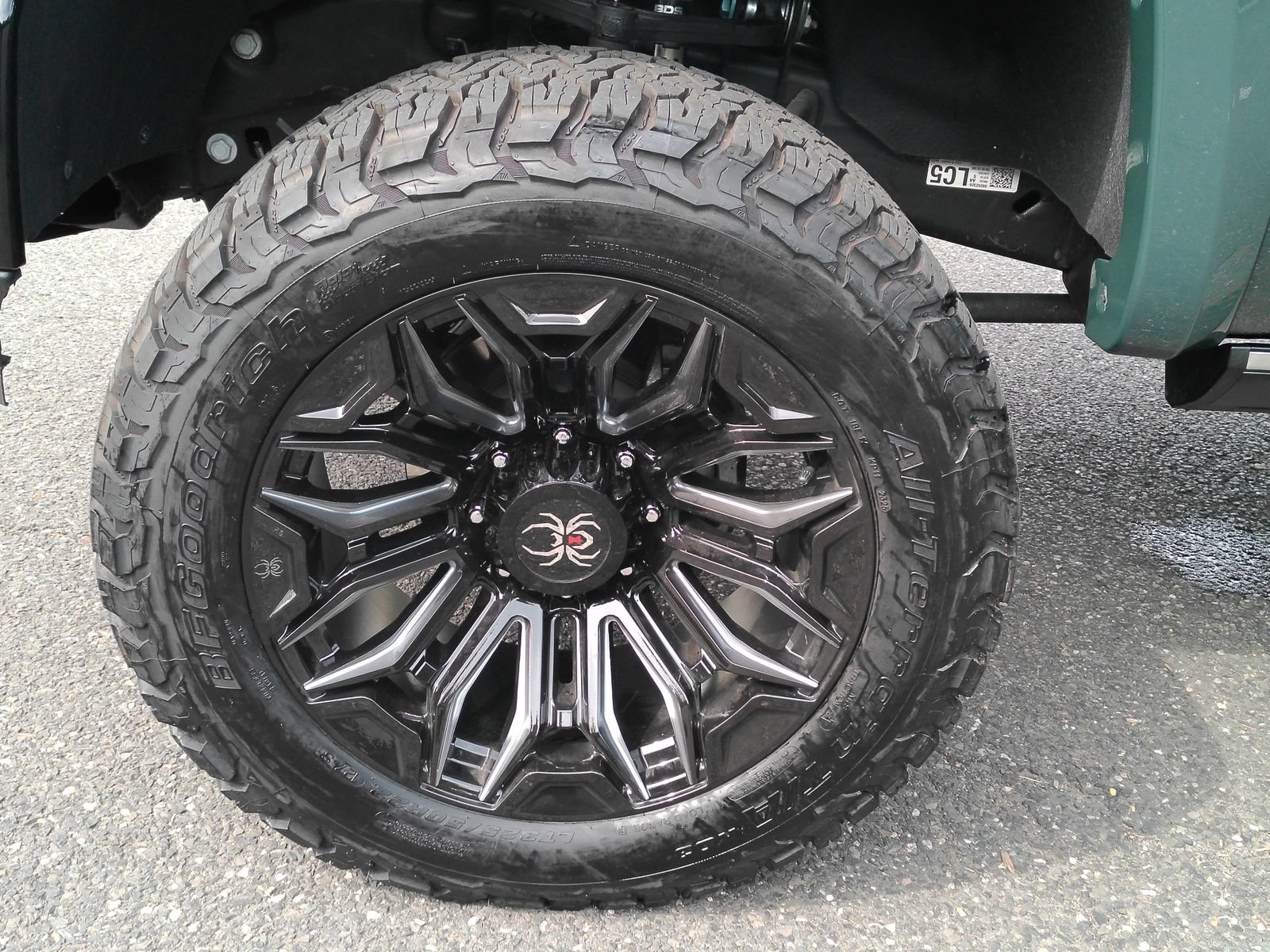 2025 Chevrolet Silverado 2500HD LTZ - Photo 28