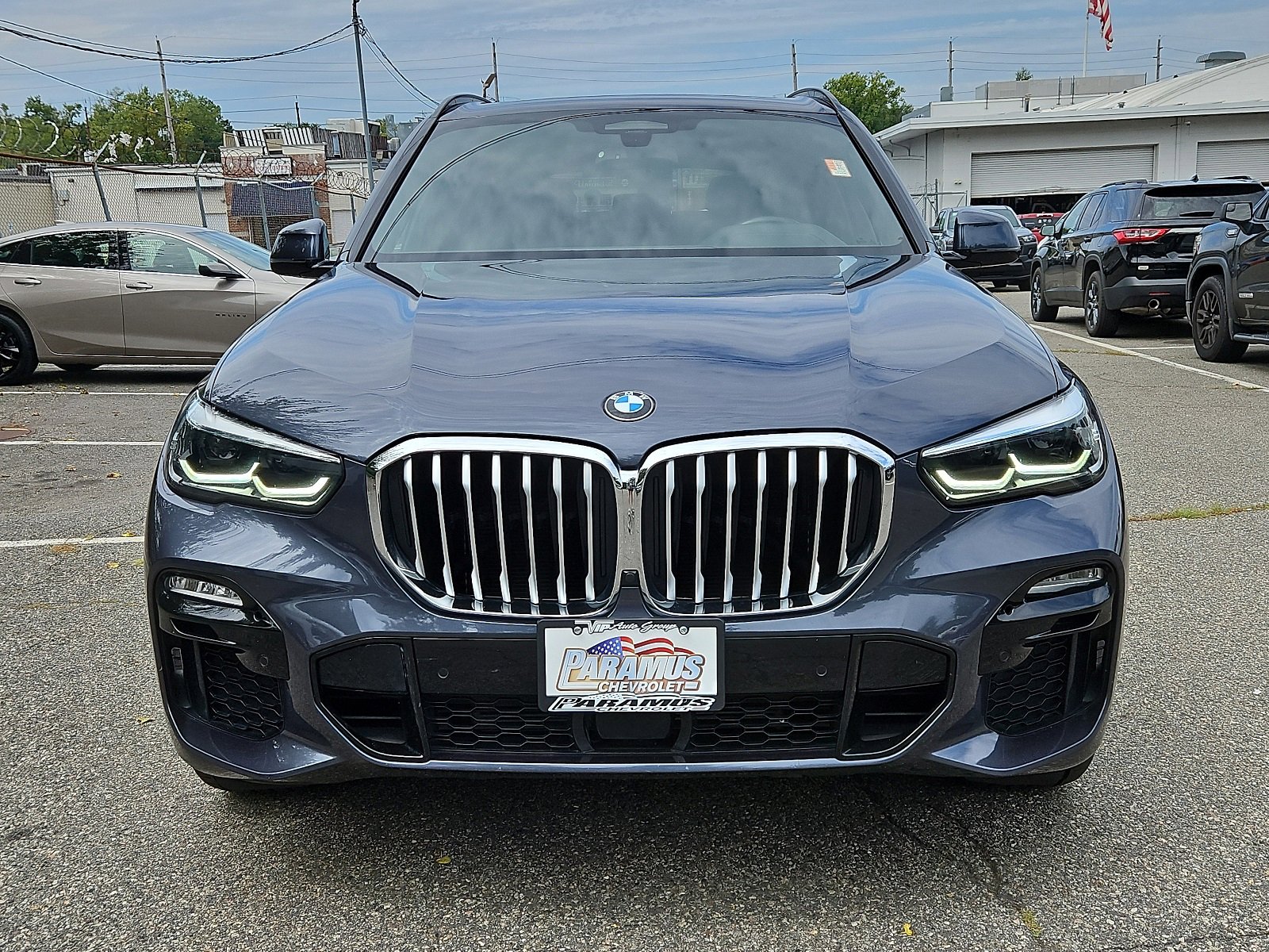 Used 2019 BMW X5 40i with VIN 5UXCR6C53KLL22757 for sale in Paramus, NJ