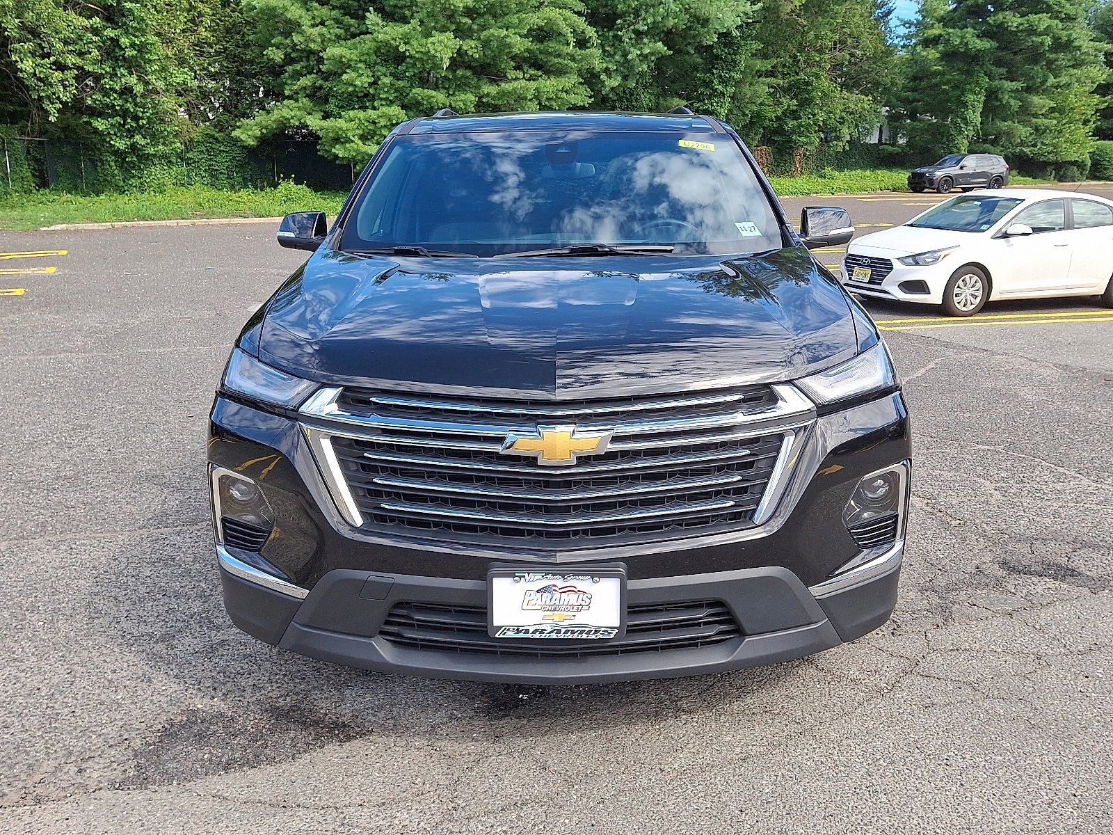 2023 Chevrolet Traverse photo 2