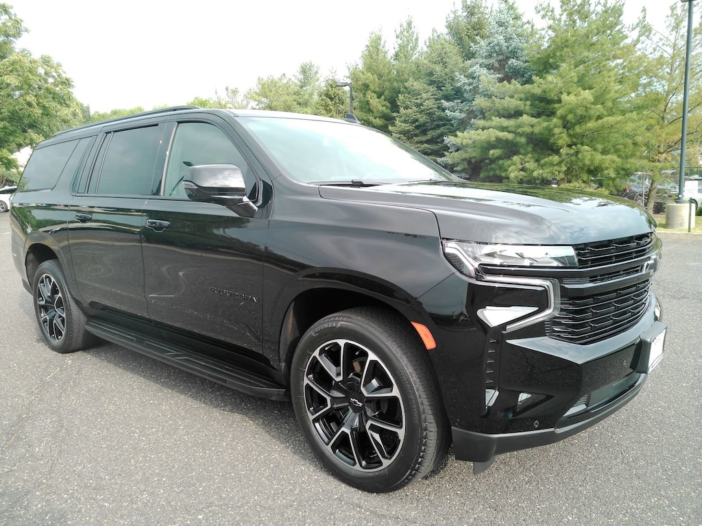 Used 2023 Chevrolet Suburban RST SUV